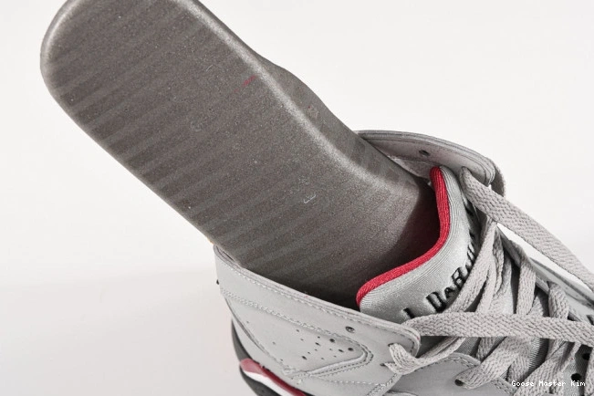 Reflective Jordan BV6281-006 Air Cardinal 7 0822